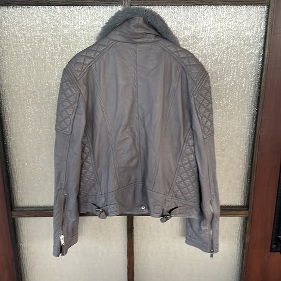 Samantha Sipos
Grey Quilted Leather Biker Jacket size XXL EUC - Picture 8 of 11